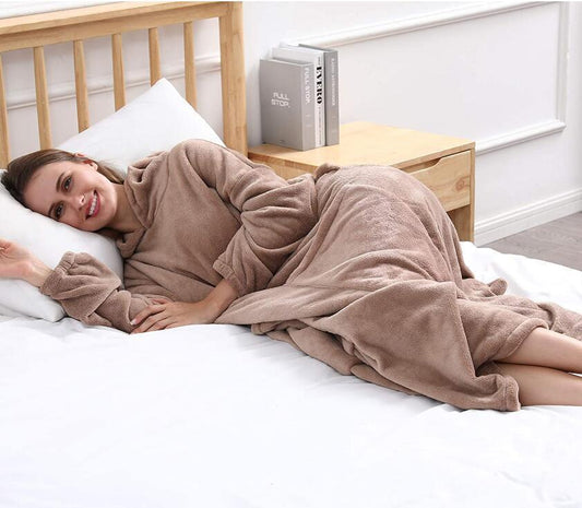 Single Layer Blanket With Vertical Pockets And Hooded Sweatshirt Pajamas